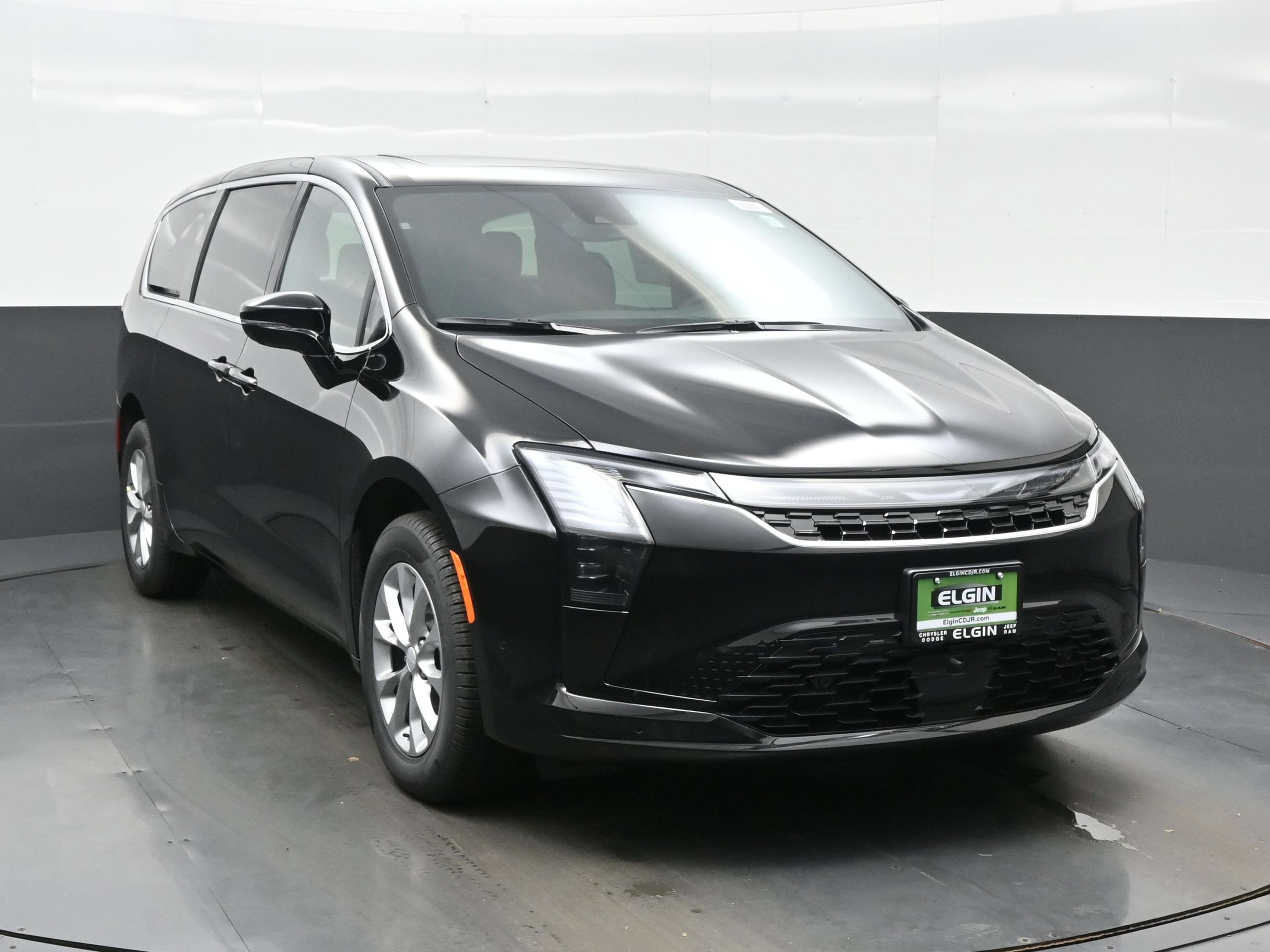 New 2027 Chrysler Pacifica Select AWD/4WD image 11