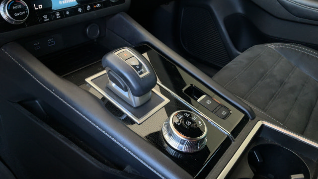 Used 2023 Mitsubishi Outlander SE Black Edition FWD image 18