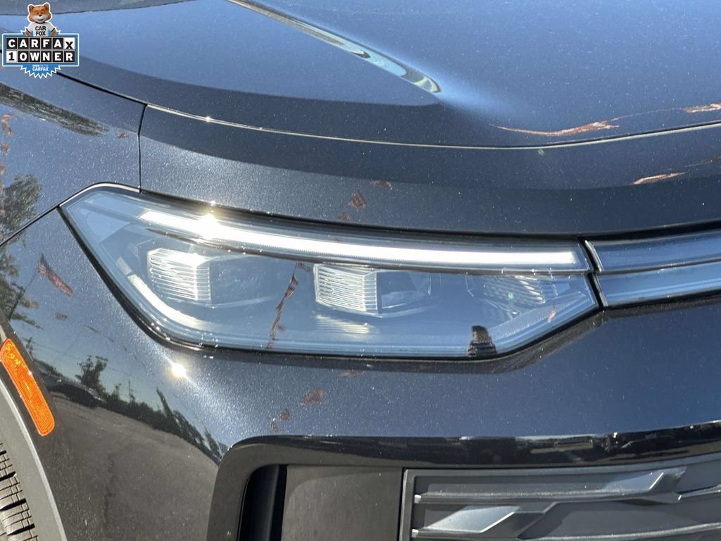 Used 2026 Volkswagen Tiguan SE AWD/4WD image 8