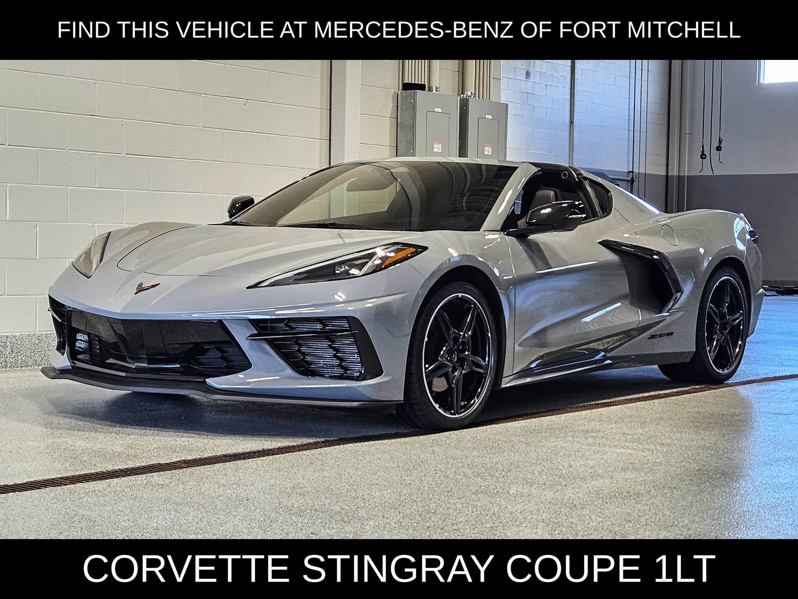 Used 2025 Chevrolet Corvette Stingray Coupe w/ 1LT image 1