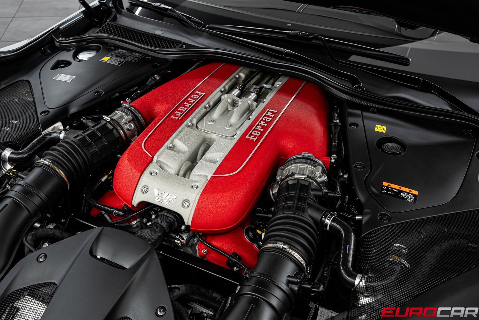 Used 2022 Ferrari 812 GTS image 11