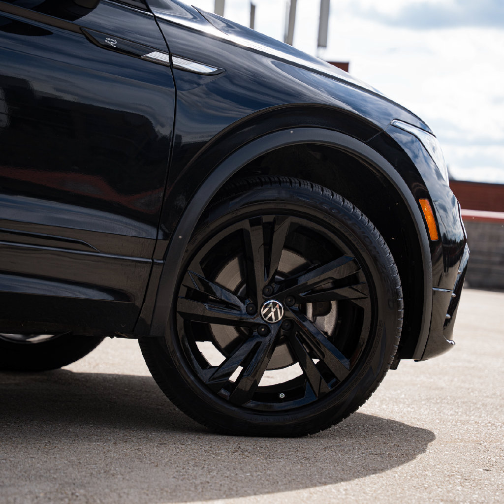Certified 2024 Volkswagen Tiguan SE R-Line AWD/4WD image 7