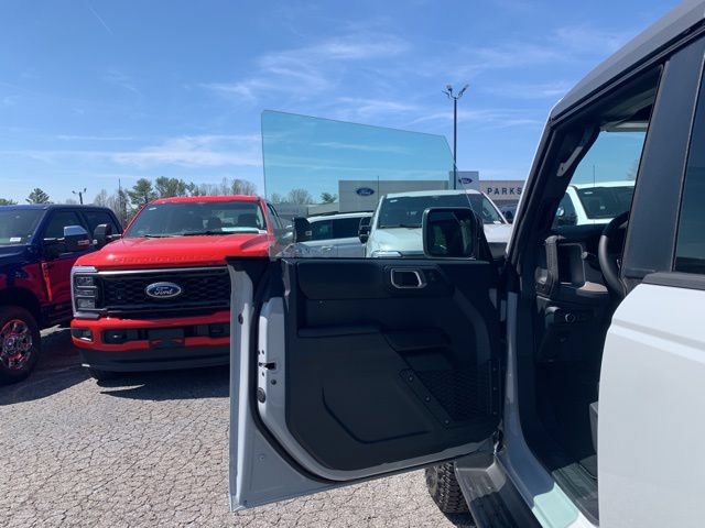 New 2026 Ford Bronco Outer Banks w/ Sasquatch Package AWD/4WD image 21