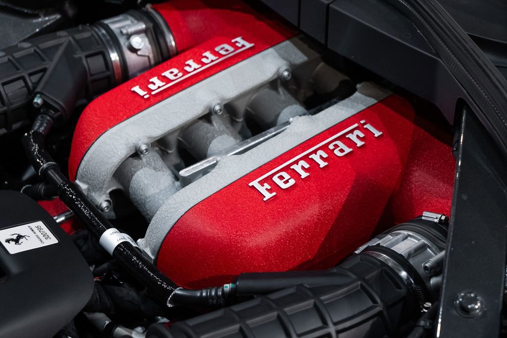 Certified 2025 Ferrari Purosangue AWD/4WD image 18