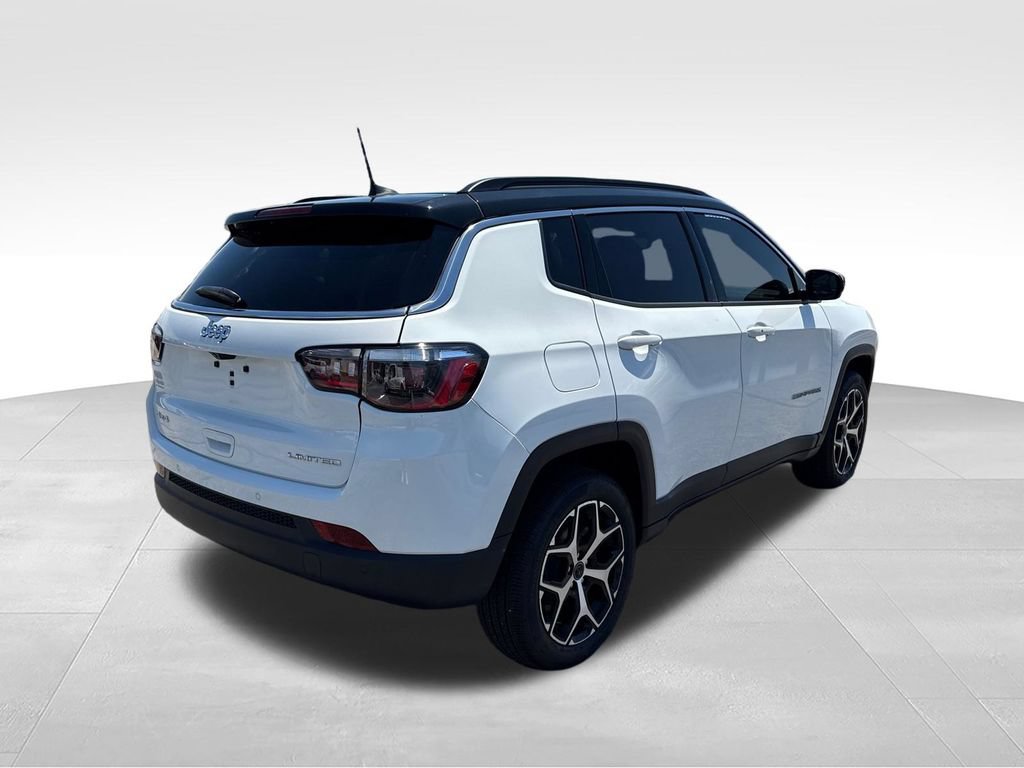 Used 2025 Jeep Compass Limited AWD/4WD image 2