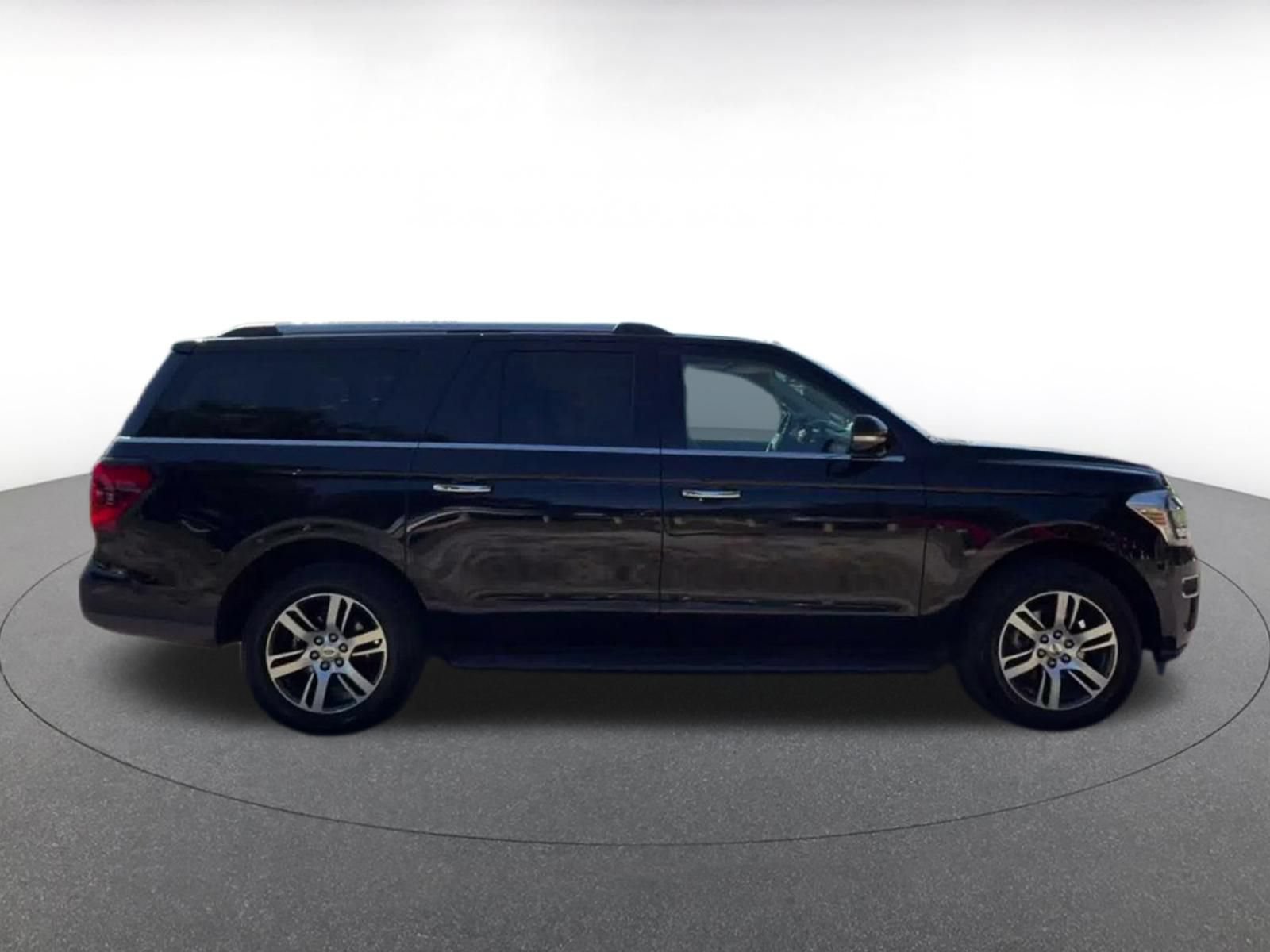Used 2024 Ford Expedition Max Limited RWD image 15