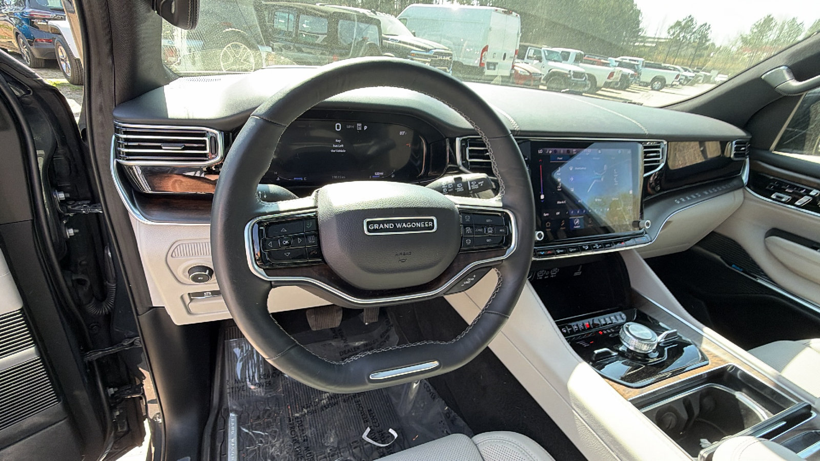 Certified 2025 Jeep Grand Wagoneer 4WD image 29