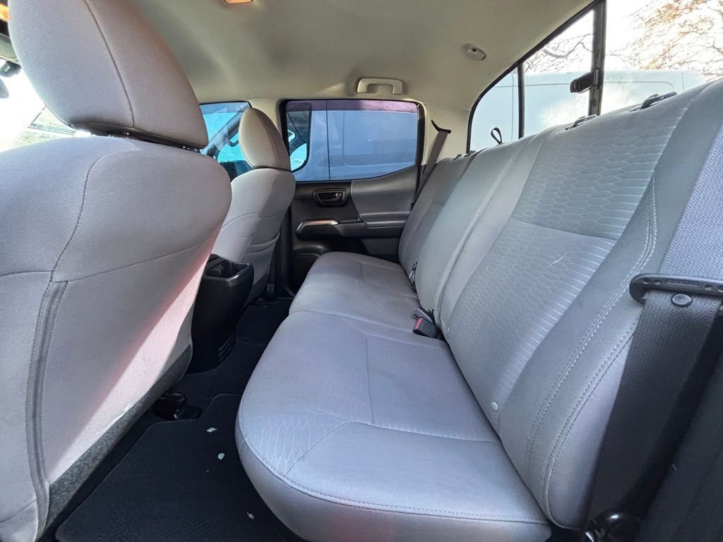 Used 2017 Toyota Tacoma SR5 w/ Tow Package image 18