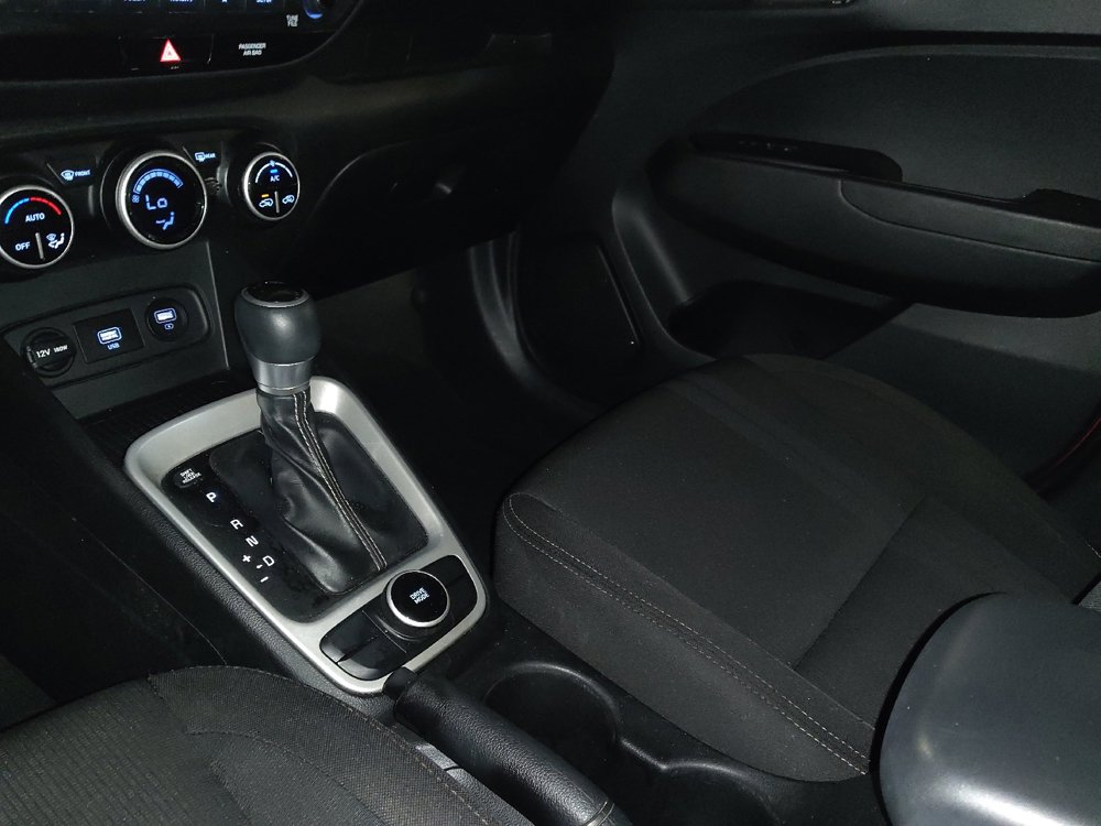 Used 2021 Hyundai Venue SEL FWD image 26