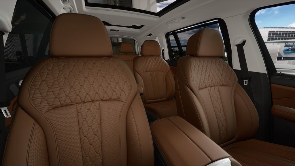 New 2026 BMW X7 xDrive40i w/ Executive Package image 11