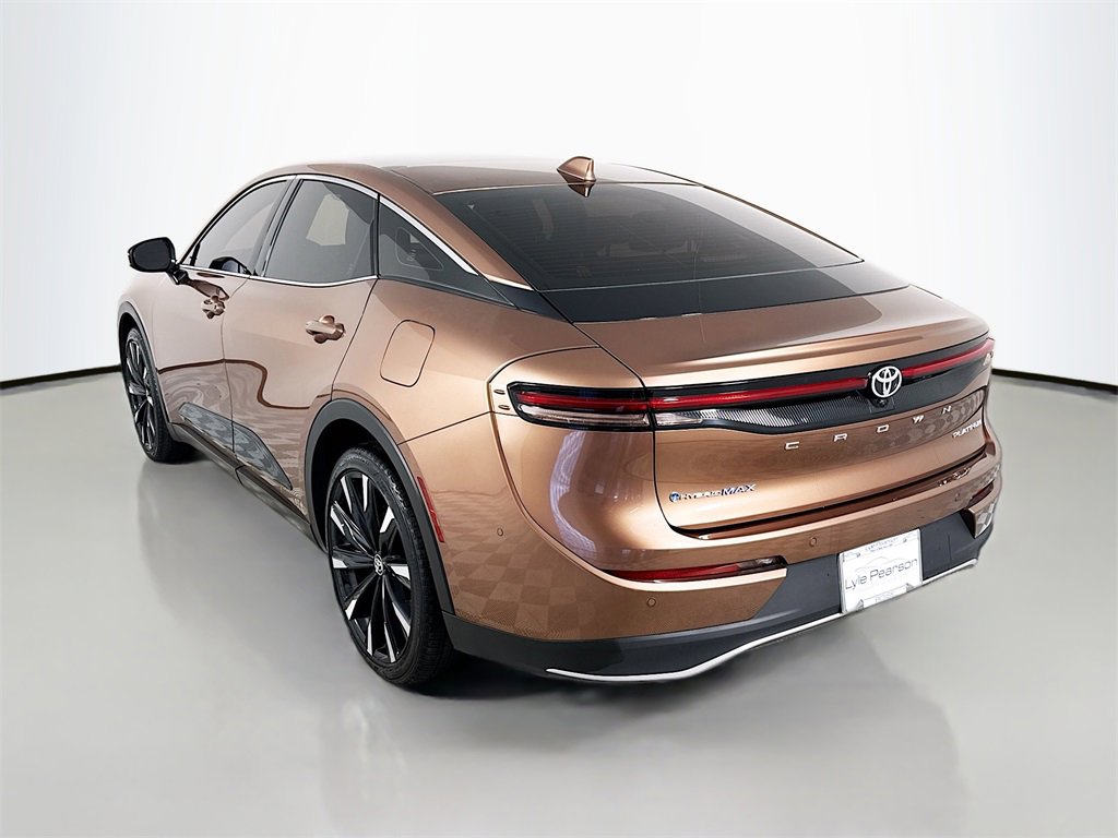 Used 2025 Toyota Crown Platinum image 3