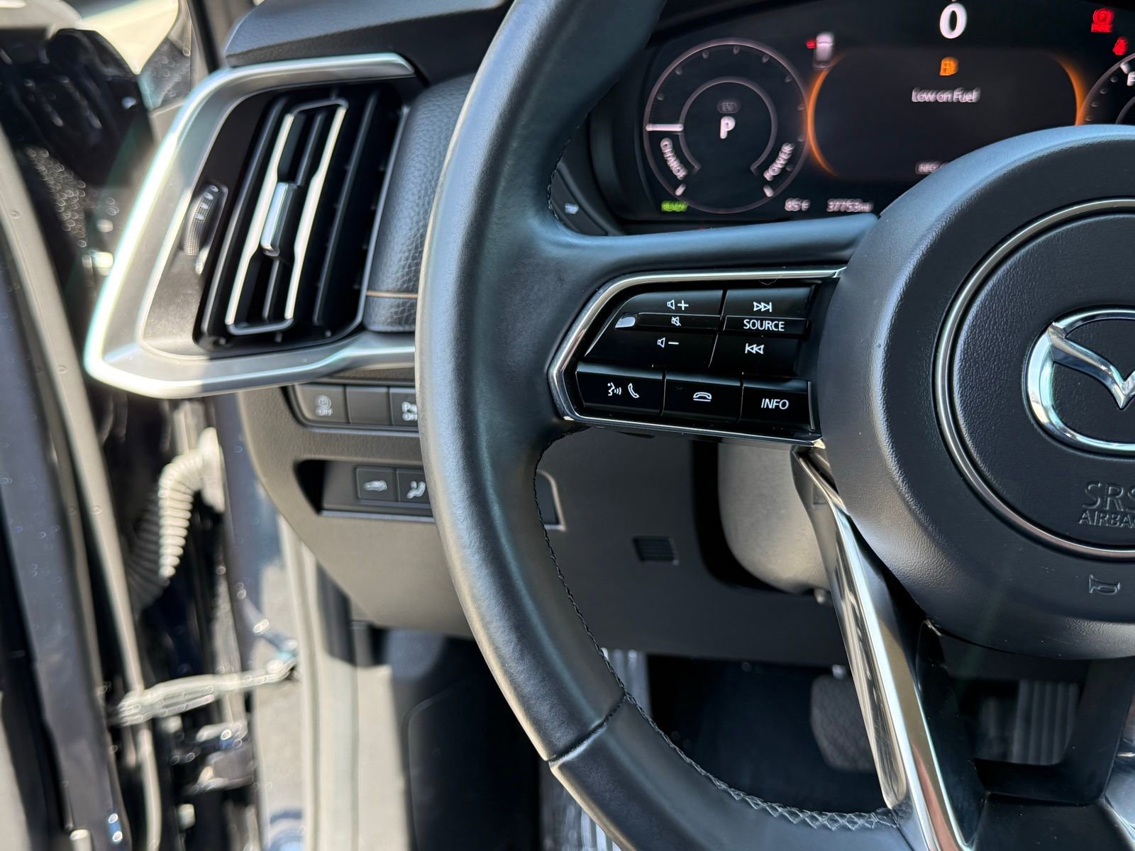 Used 2024 MAZDA CX-90 Plug-In Hybrid w/ Premium Pkg image 25