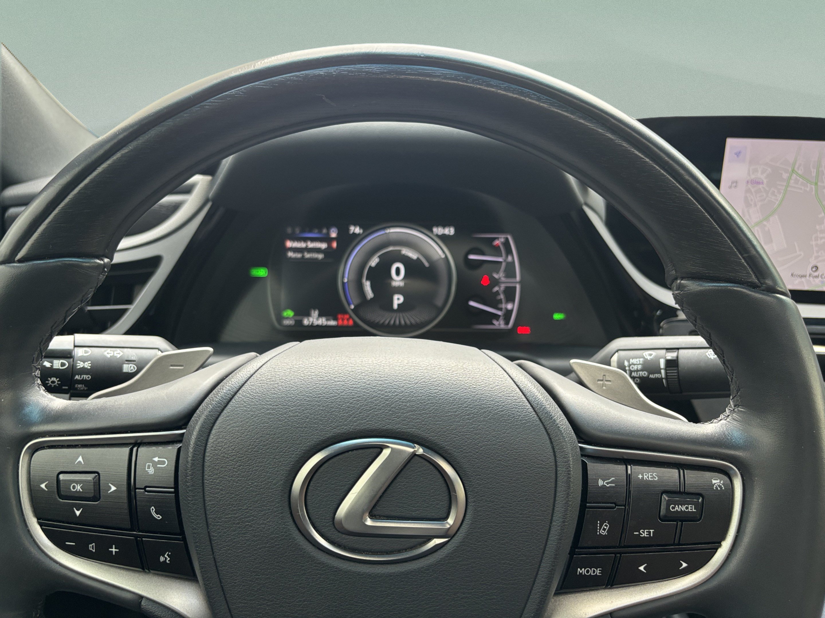 Used 2024 Lexus ES 300h Ultra Luxury w/ Accessory Package (Z2) FWD image 16