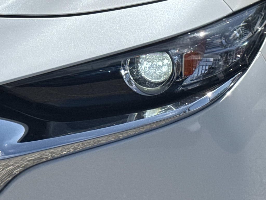 Used 2024 MAZDA MAZDA3 s FWD image 10