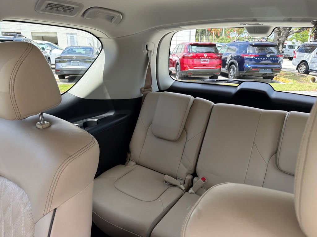 Used 2024 Nissan Armada Platinum w/ Captain's Chairs Package RWD image 36