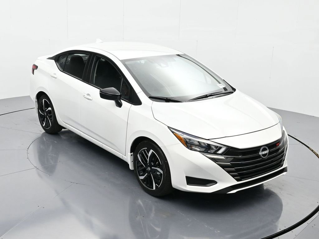 New 2025 Nissan Versa SR w/ Trunk Package FWD image 32