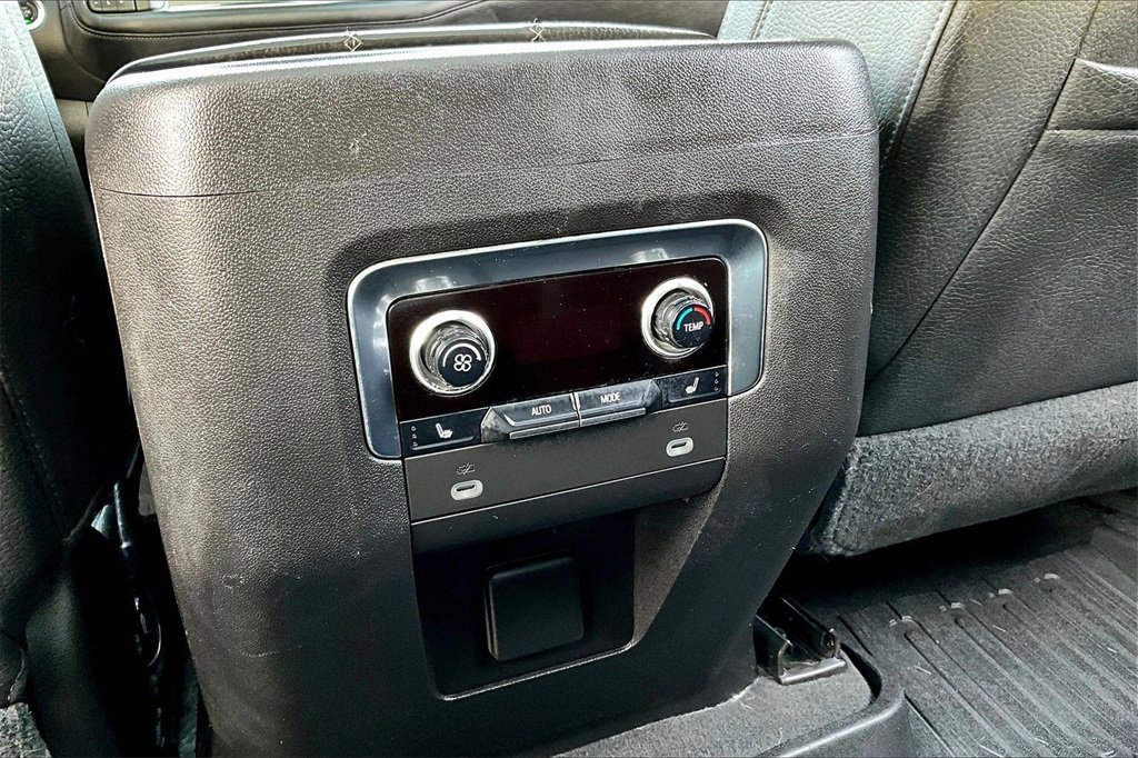 Used 2021 GMC Yukon Denali image 10