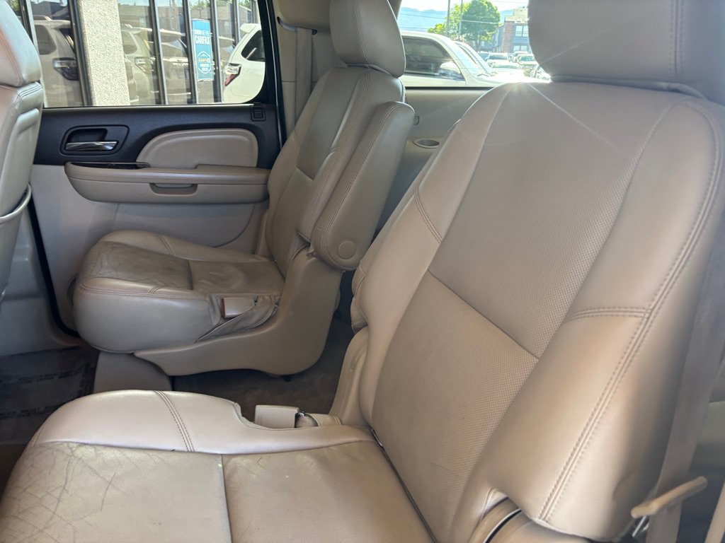 Used 2013 GMC Yukon XL Denali AWD/4WD image 21