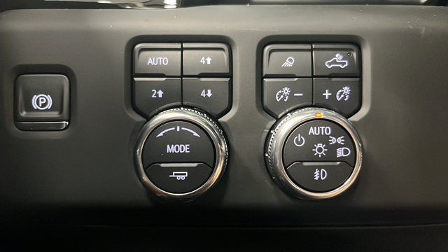Used 2025 GMC Sierra 1500 Denali Ultimate AWD/4WD image 34