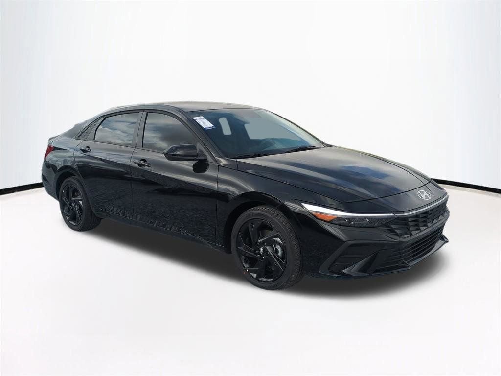 New 2026 Hyundai Elantra Sport image 2