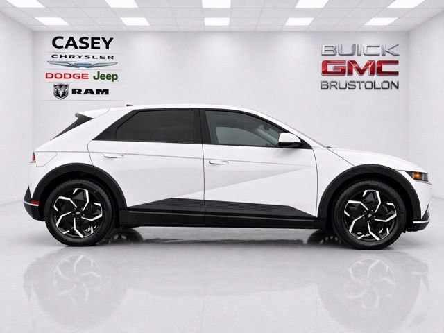 Used 2024 Hyundai Ioniq 5 SEL image 2