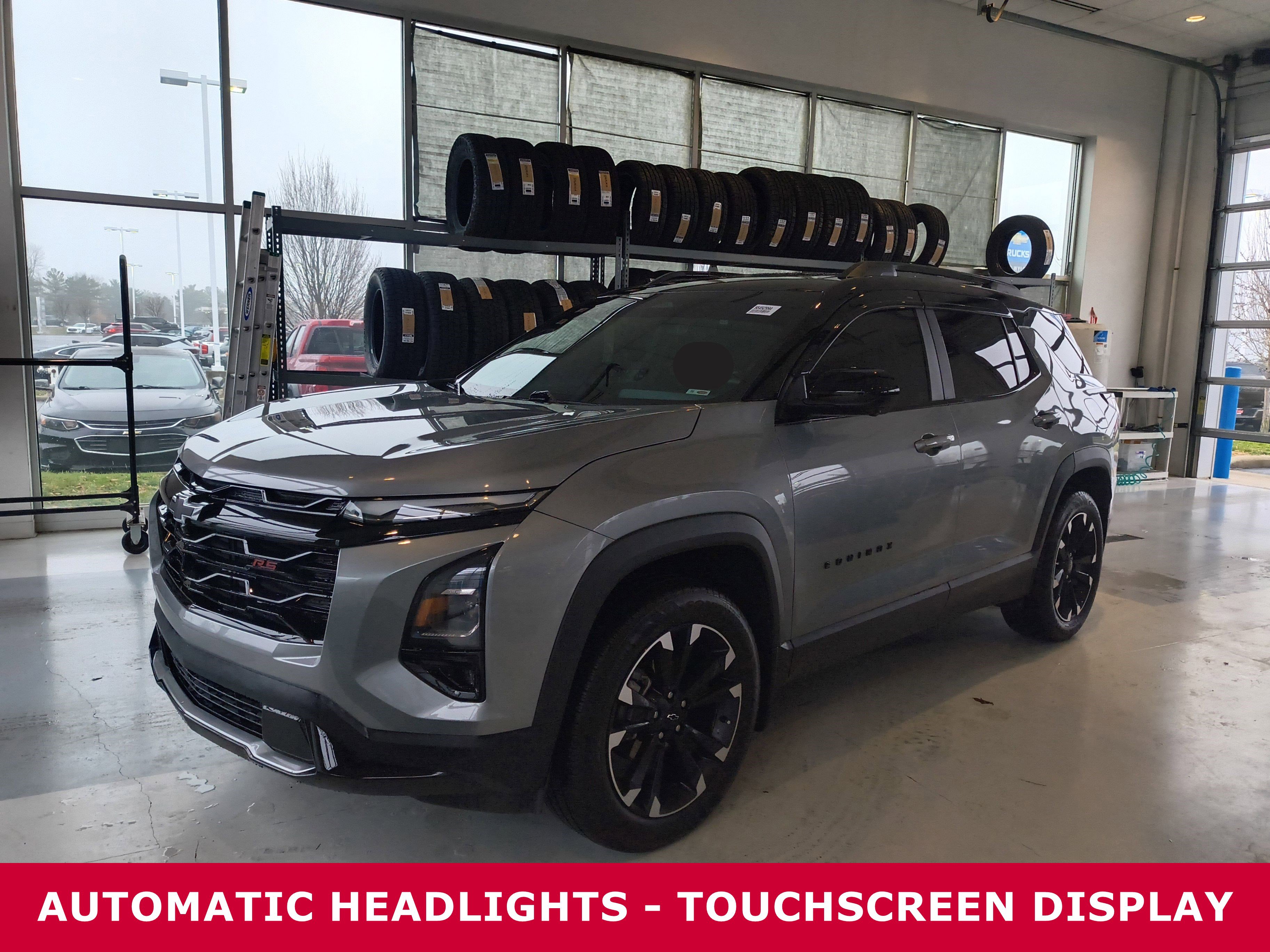 Used 2025 Chevrolet Equinox RS w/ Safety and Technology Package image 2