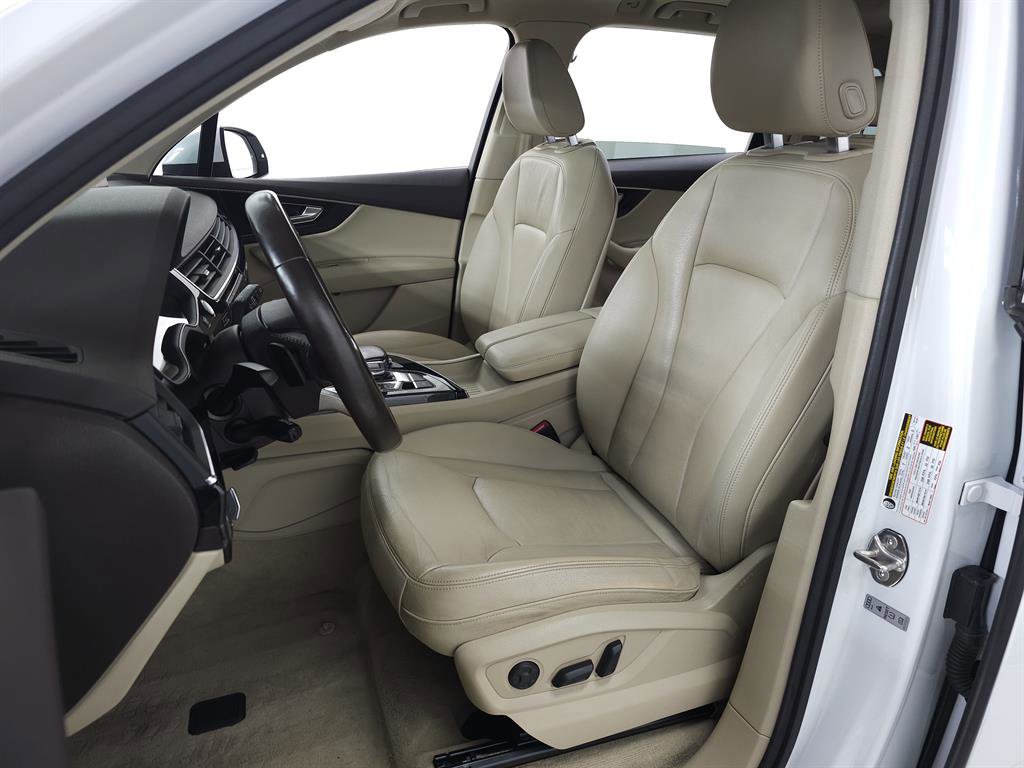 Used 2018 Audi Q7 3.0T Premium image 14