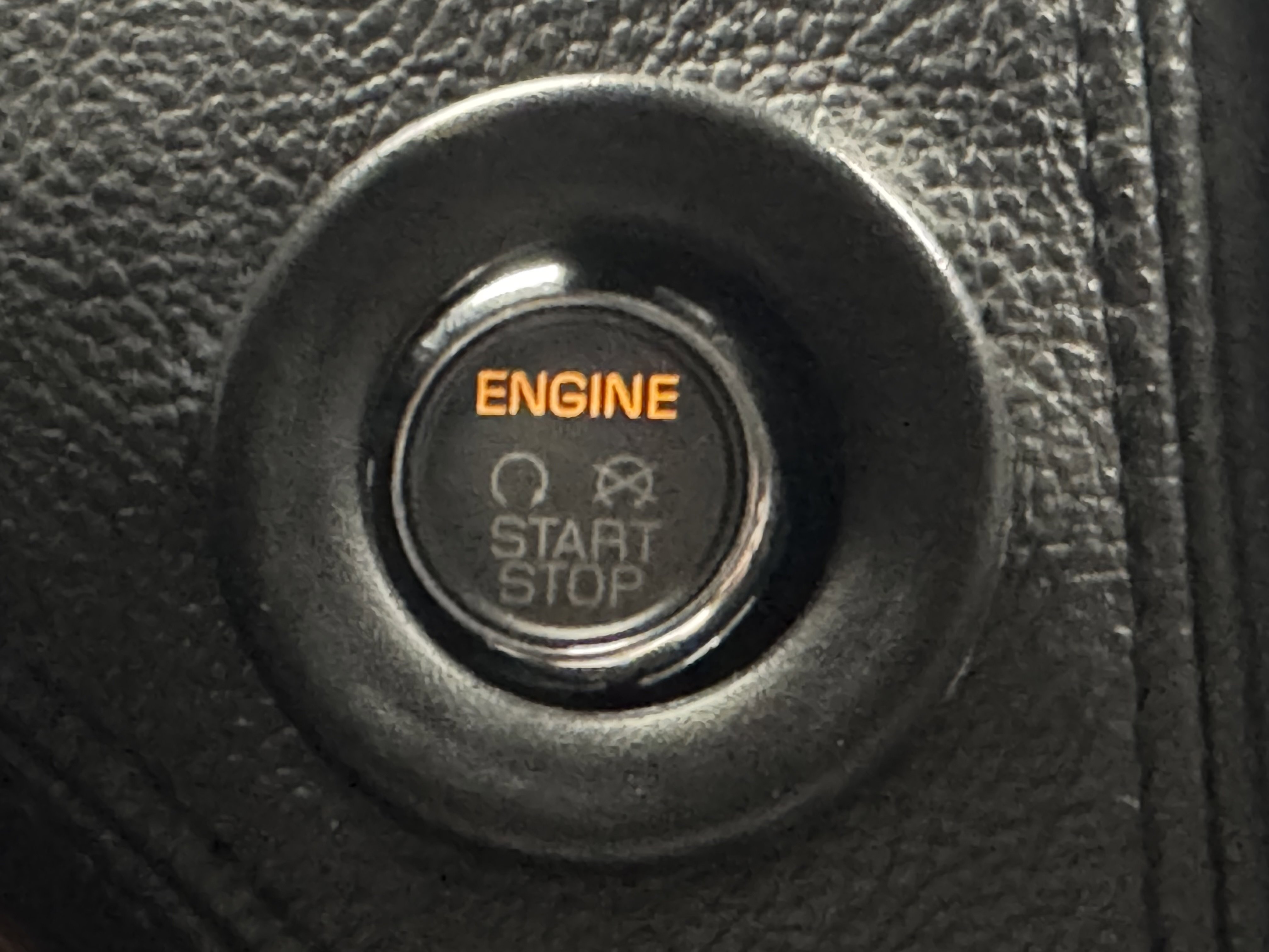 Used 2015 Lincoln MKX FWD 4dr w/ Equipment Group 102A image 9