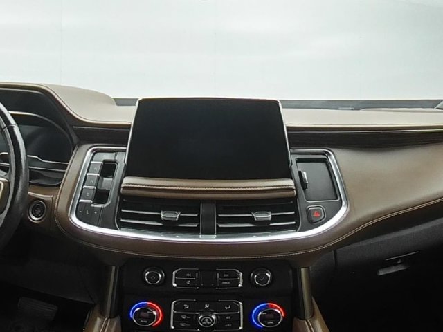 Used 2022 Chevrolet Suburban High Country AWD/4WD image 24