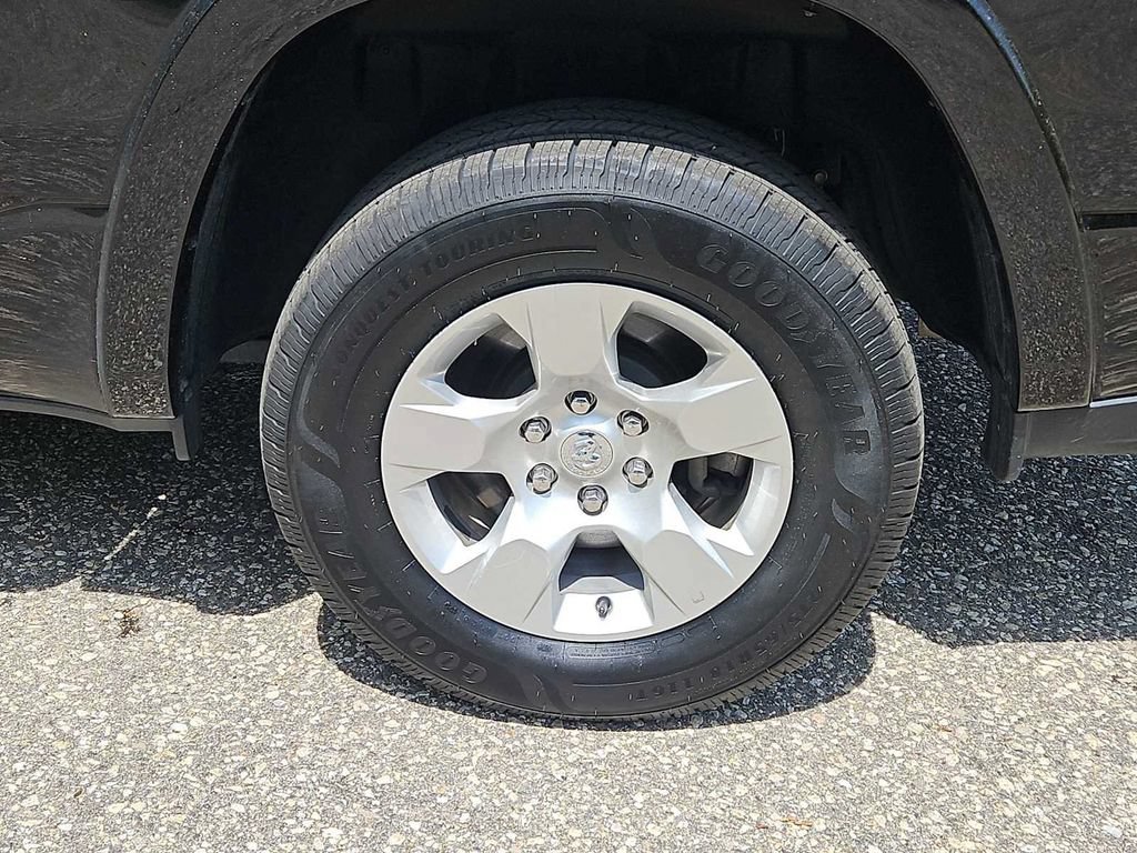 Used 2025 RAM 1500 Big Horn AWD/4WD image 27