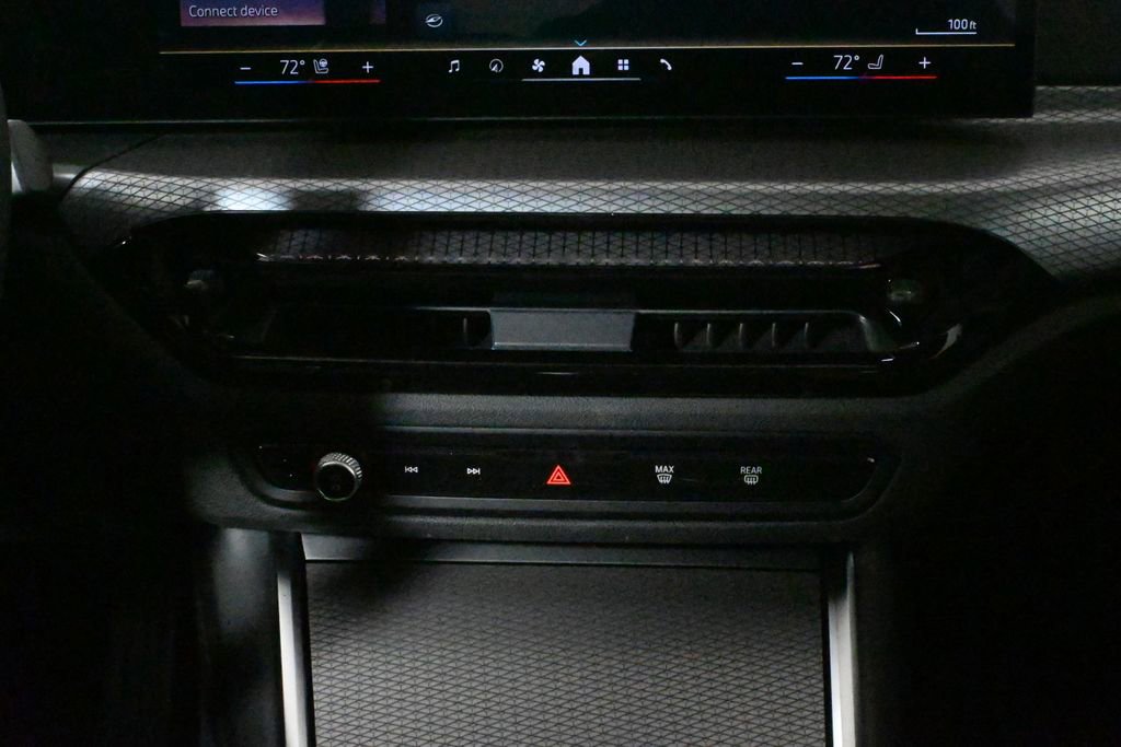 Used 2026 BMW 330i xDrive Sedan w/ Convenience Package image 24