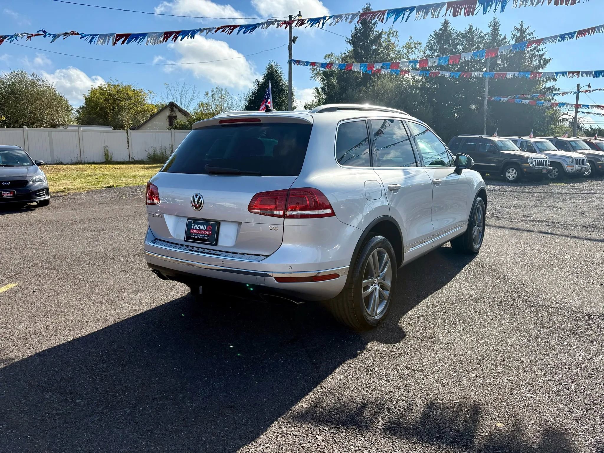 Used 2015 Volkswagen Touareg VR6 image 5