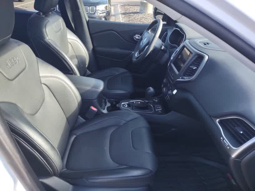 Used 2022 Jeep Cherokee Latitude Lux w/ Sun & Sound Group AWD/4WD image 5