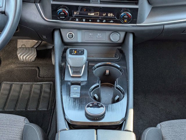 Certified 2023 Nissan Rogue SV image 20