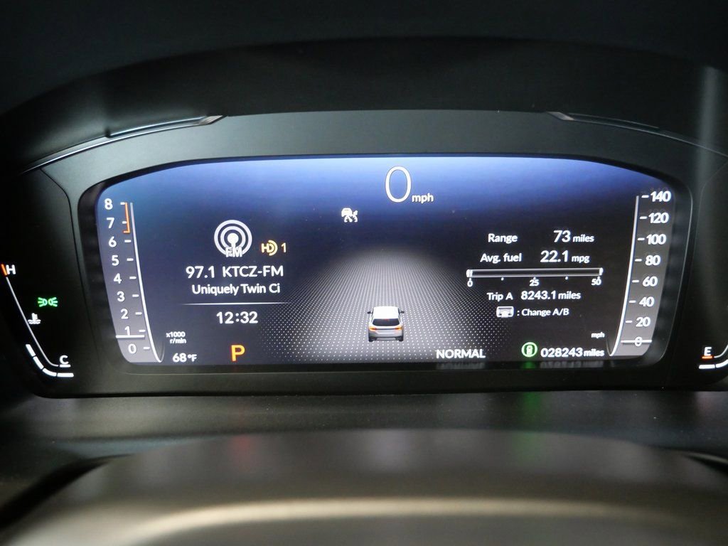 Used 2025 Honda Pilot Black Edition image 16