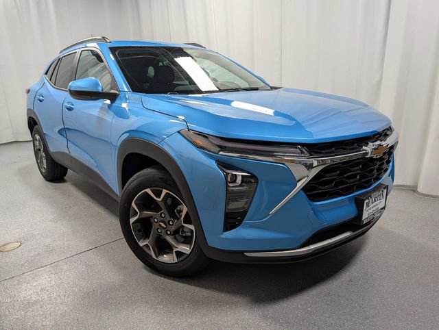 New 2026 Chevrolet Trax LT w/ Driver Confidence Package image 2