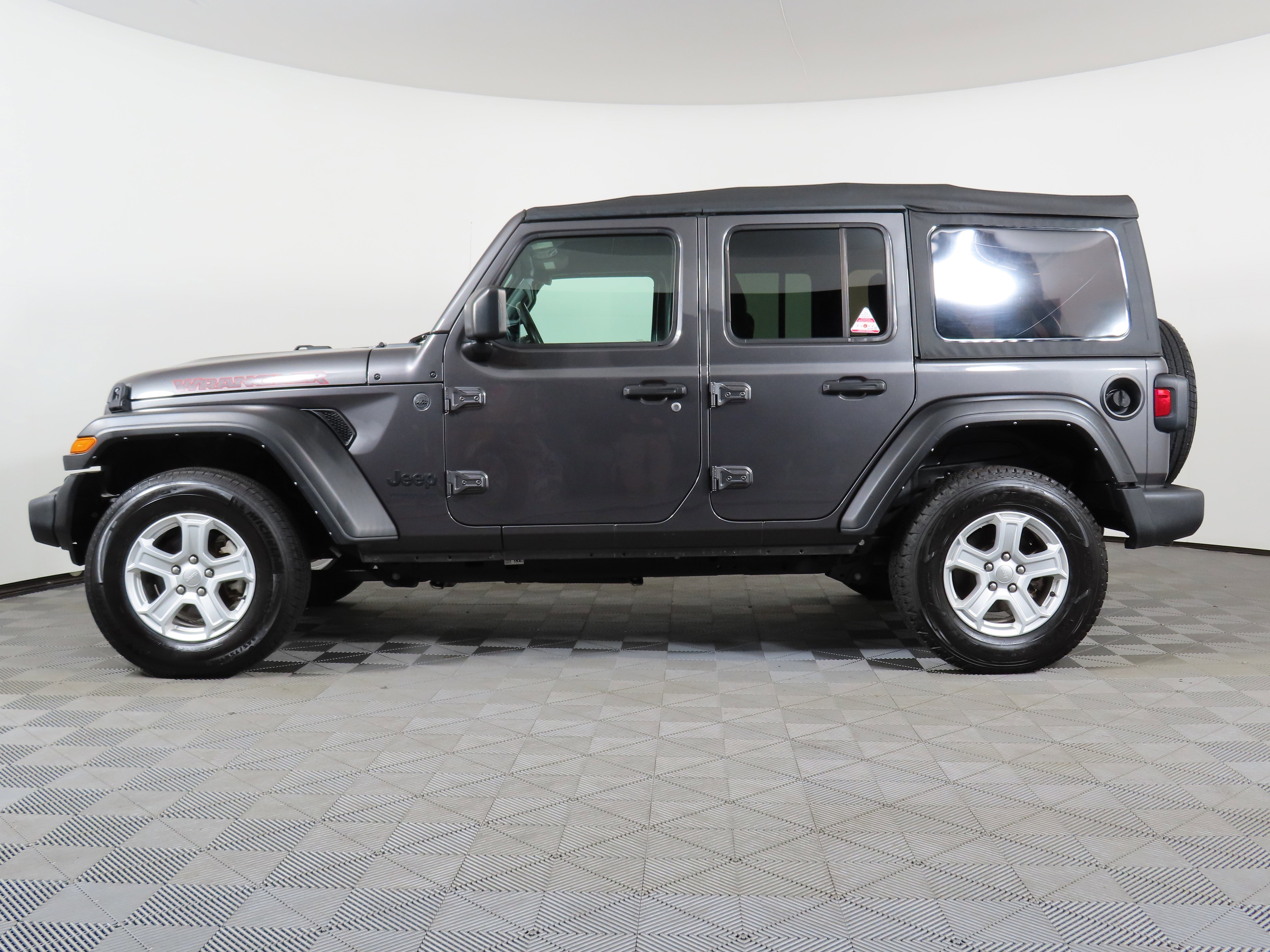 Used 2022 Jeep Wrangler Unlimited Sport image 35