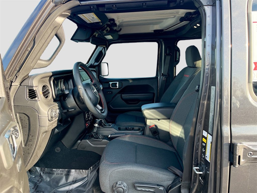 Used 2024 Jeep Gladiator Rubicon w/ Convenience Group image 20