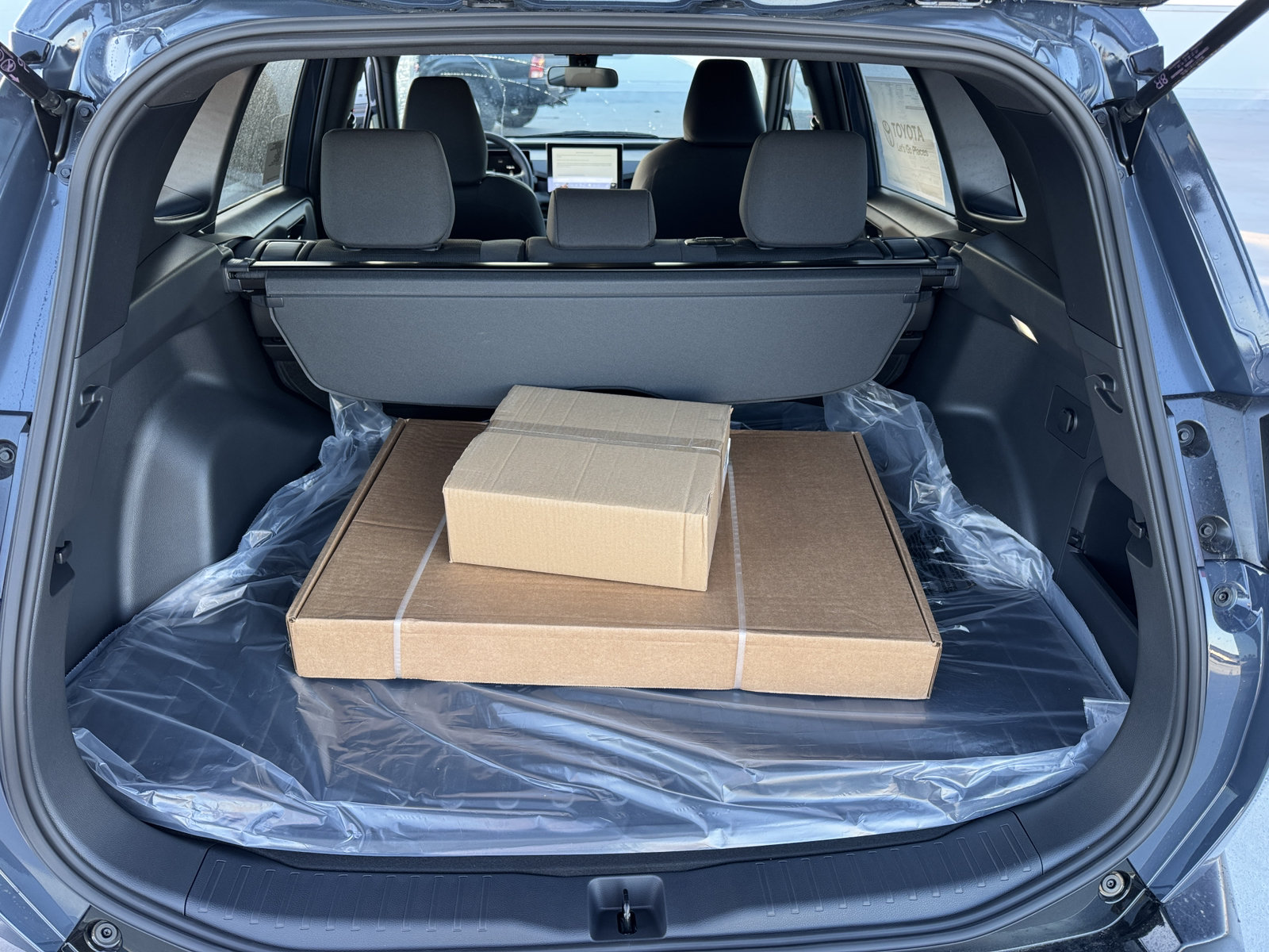 New 2026 Toyota RAV4 SE w/ Weather Package AWD/4WD image 9