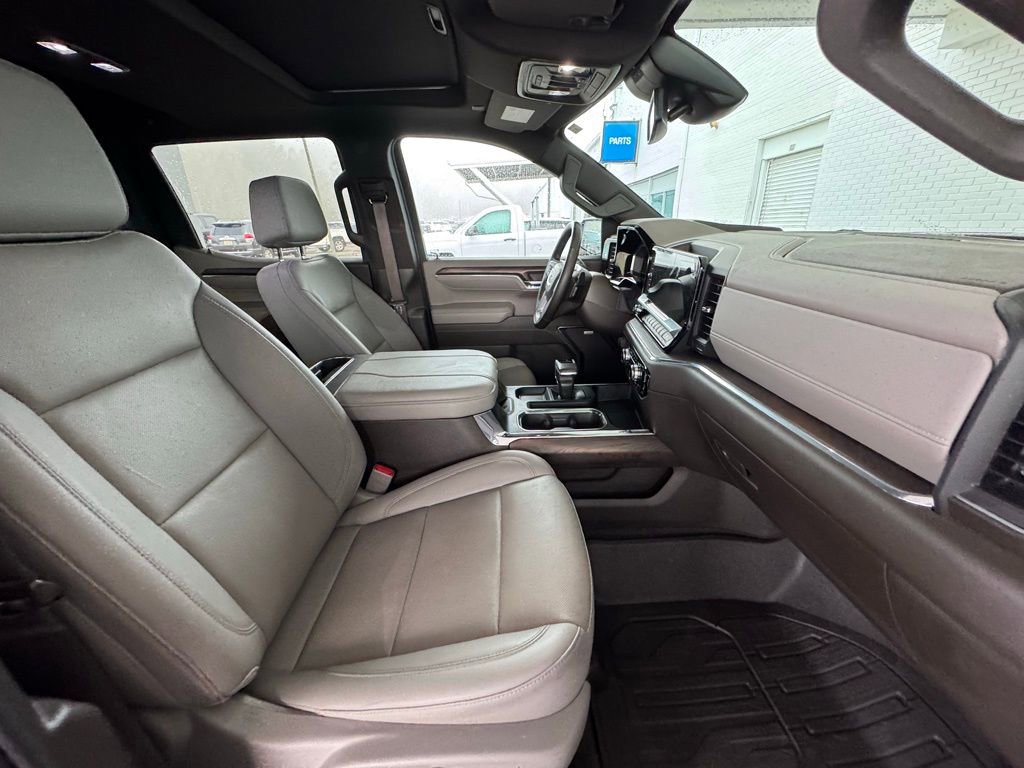 Used 2024 GMC Sierra 1500 SLT w/ SLT Premium Plus Package image 17