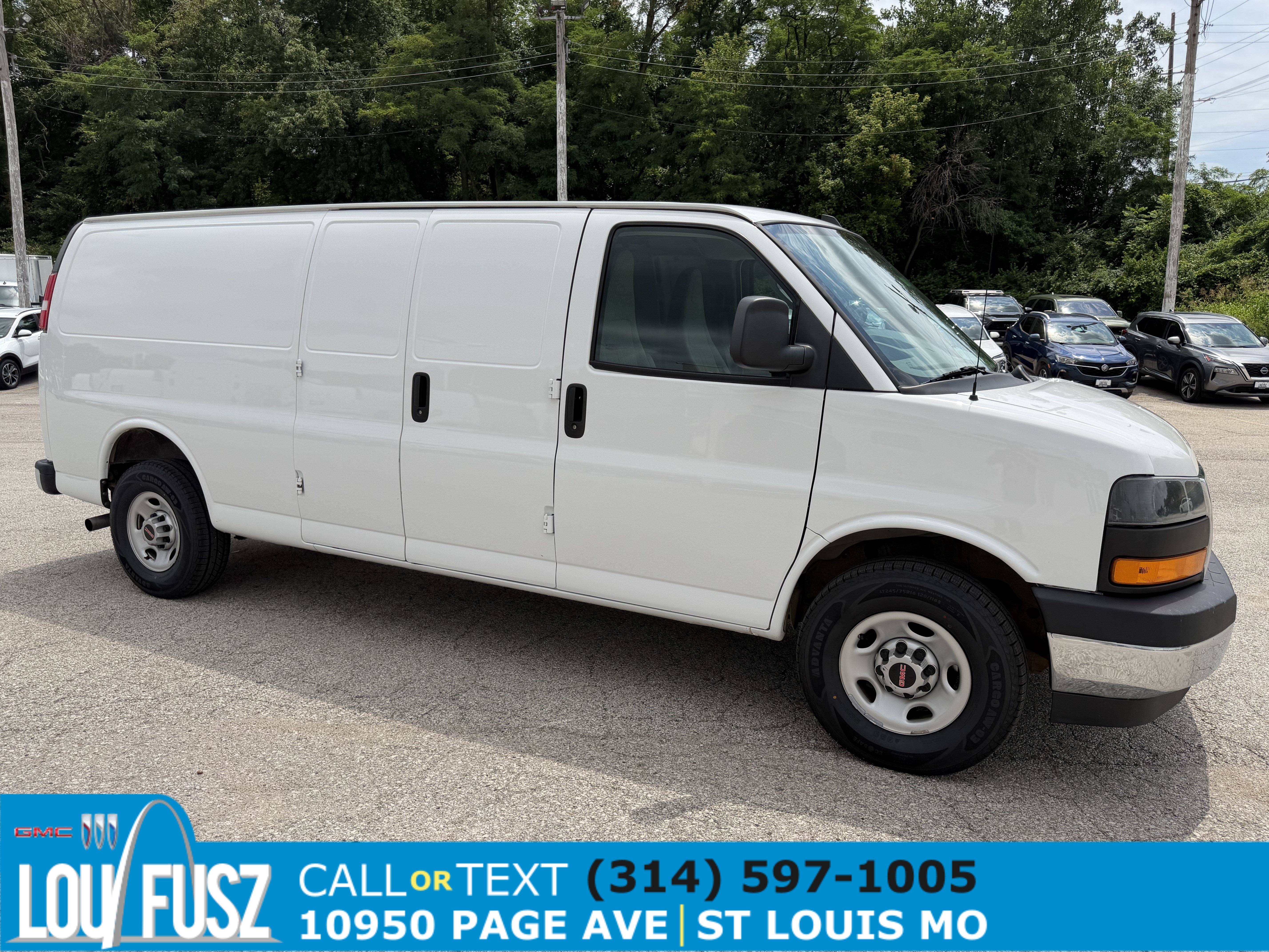 Used 2022 GMC Savana 3500 Extended w/ Driver Convenience Package RWD image 1