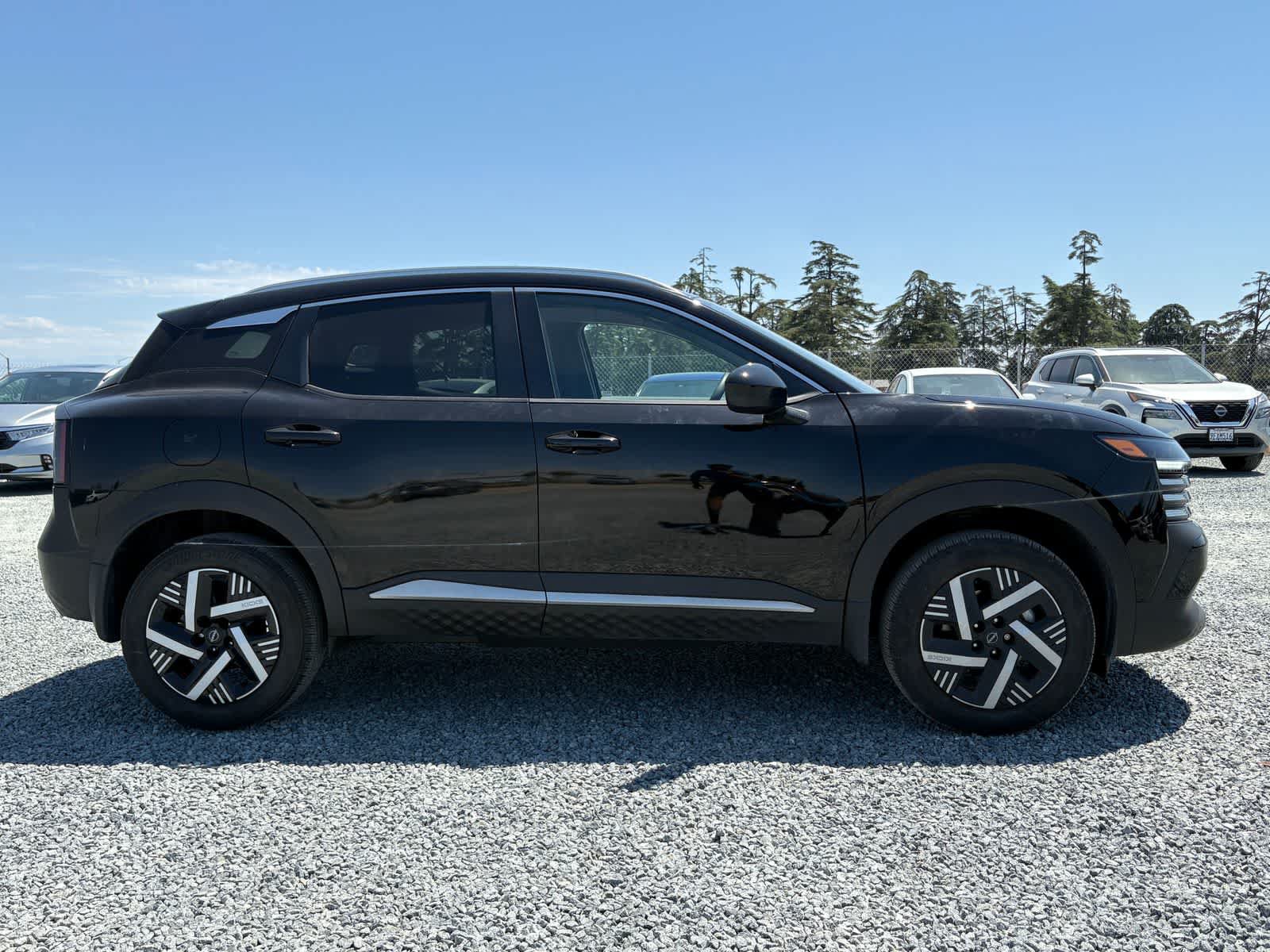 Used 2026 Nissan Kicks SV FWD image 5