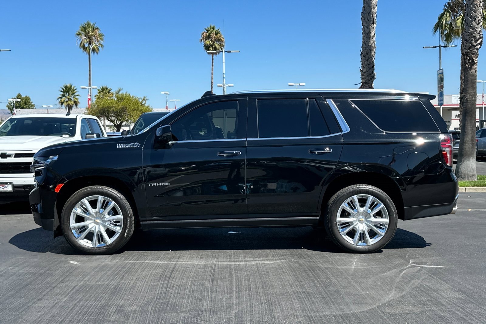 Used 2024 Chevrolet Tahoe High Country w/ Premium Package image 7