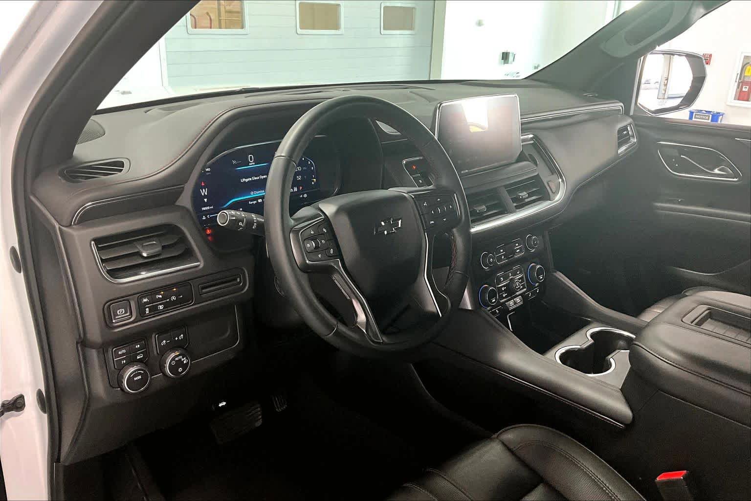 Used 2023 Chevrolet Tahoe RST w/ Luxury Package image 2