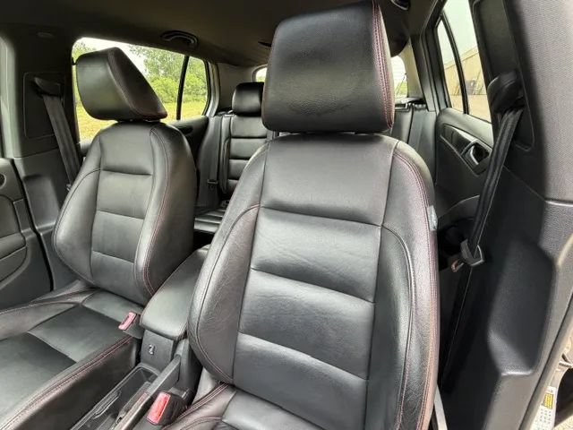 Used 2011 Volkswagen Golf 4-Door FWD image 23