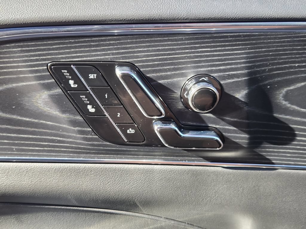 Certified 2024 Cadillac Lyriq Sport AWD/4WD image 15
