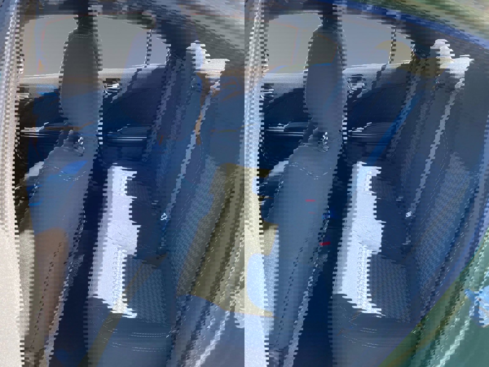 Used 2023 Dodge Charger SXT image 13