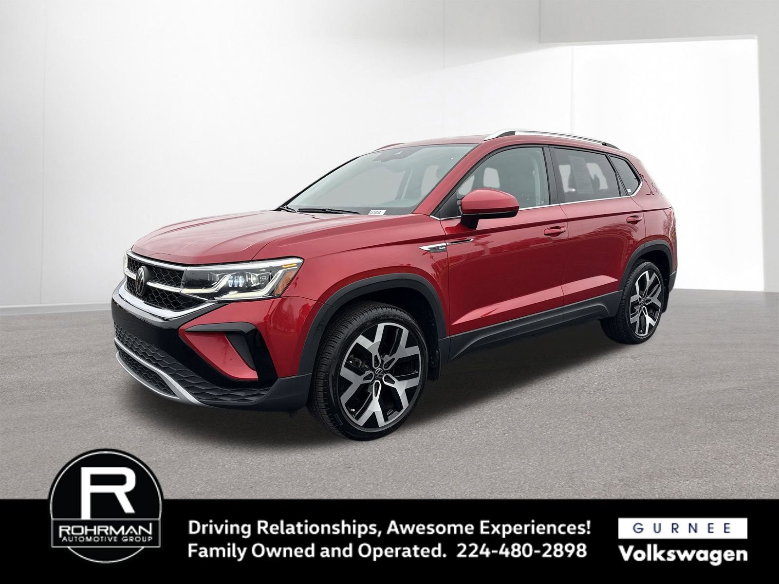 Used 2023 Volkswagen Taos SEL image 4
