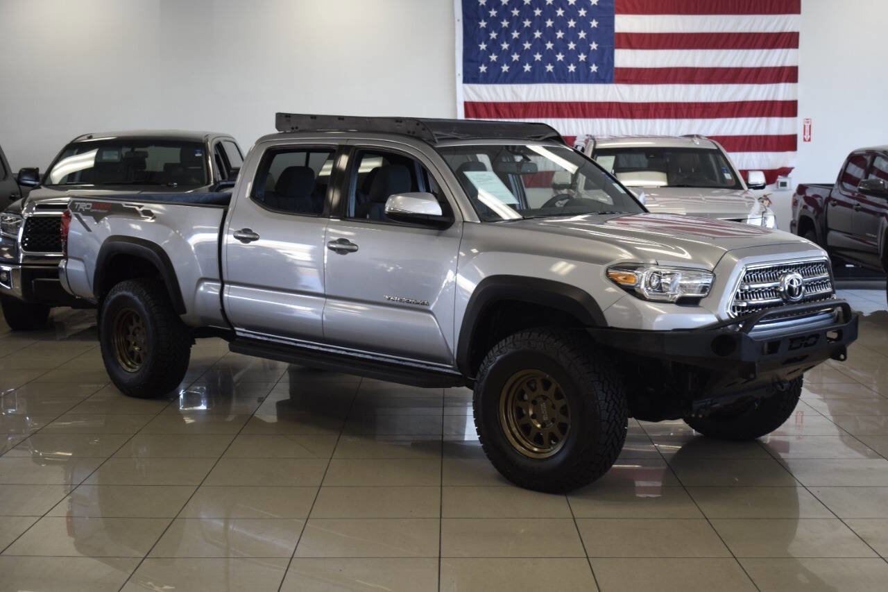 Used 2017 Toyota Tacoma TRD Off-Road image 95