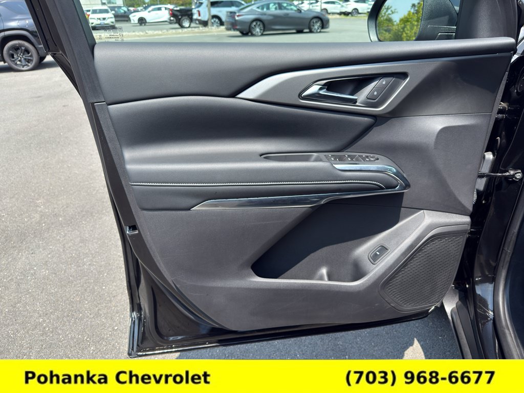Certified 2025 Chevrolet Traverse LT w/ LPO, Floor Liner Package AWD/4WD image 20